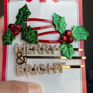 Merry and Bright Hair Clips 5Pk Color Gold, Green, and Red.